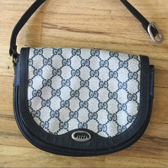 Final Sale! GUCCI VINTAGE MONOGRAM FOLD-OVER HOBO WRISTLET CLUTCH MINI PURSE - Picture 2 of 15